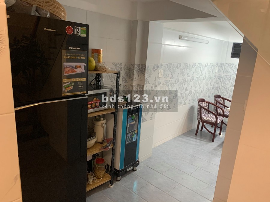 Bán gấp 50m22 tầng Âu Cơ Phường 10 Tân Bình giá 4 tỷ.