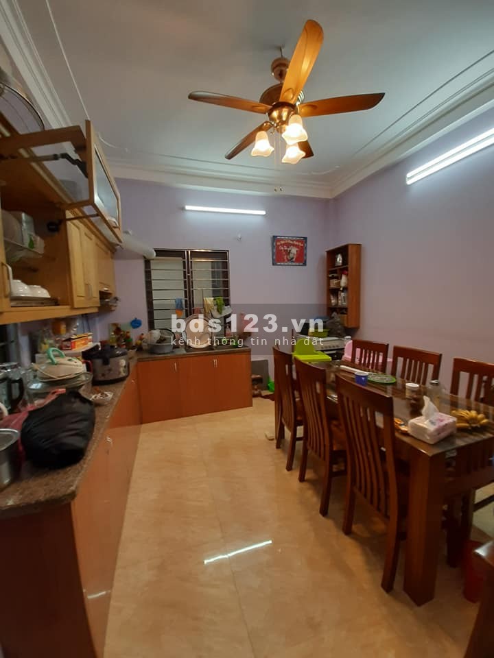 Ngõ 559 Kim Ngưu, 49m2, 5 tầng, MT: 4m, Chỉ 7.5 tê Kinh Doanh đỉnh. Nhà đẹp. Ngõ to đông