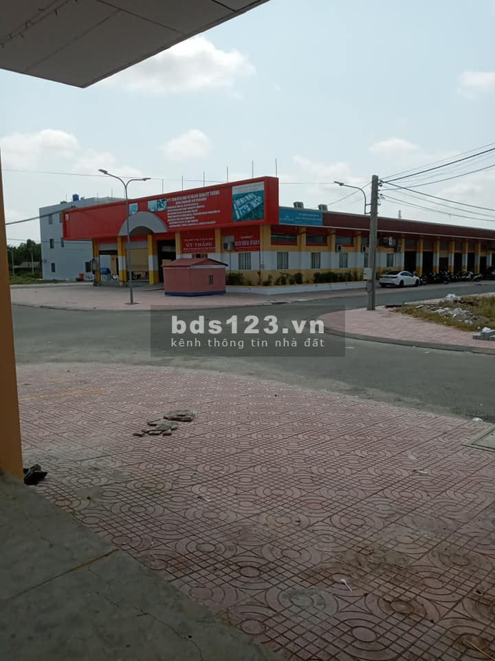 Đất nền mặt tiền ngay thị trấn Thạnh Phú Center