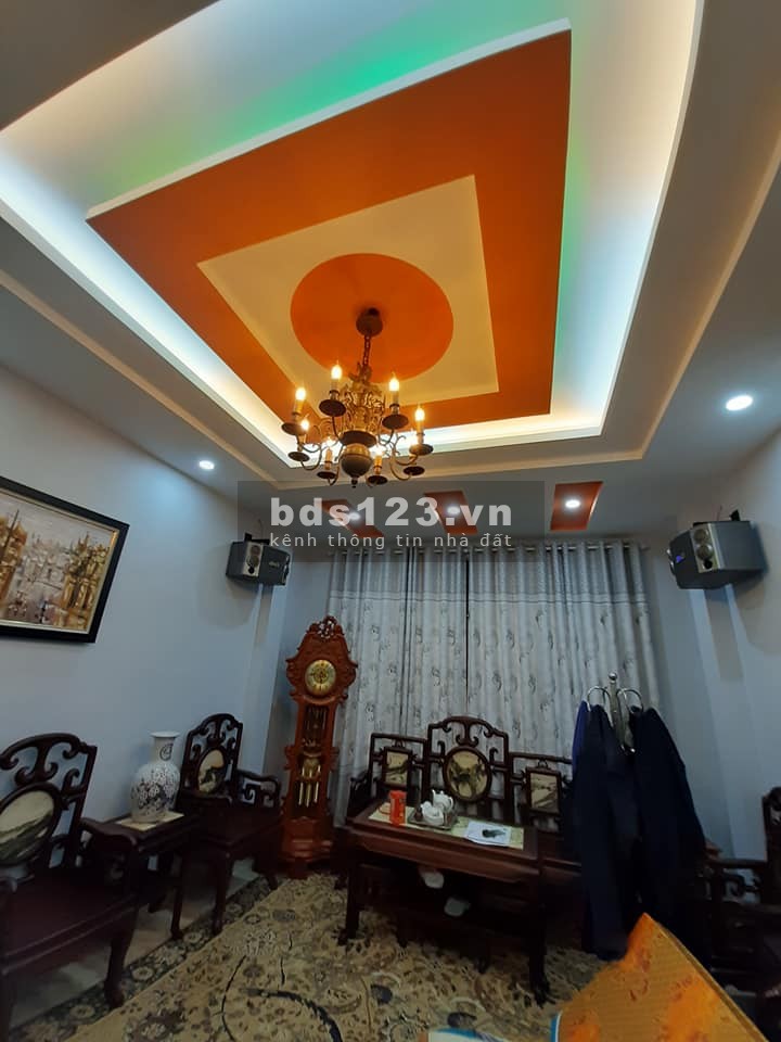 Ngõ 559 Kim Ngưu, 49m2, 5 tầng, MT: 4m, Chỉ 7.5 tê Kinh Doanh đỉnh. Nhà đẹp. Ngõ to đông