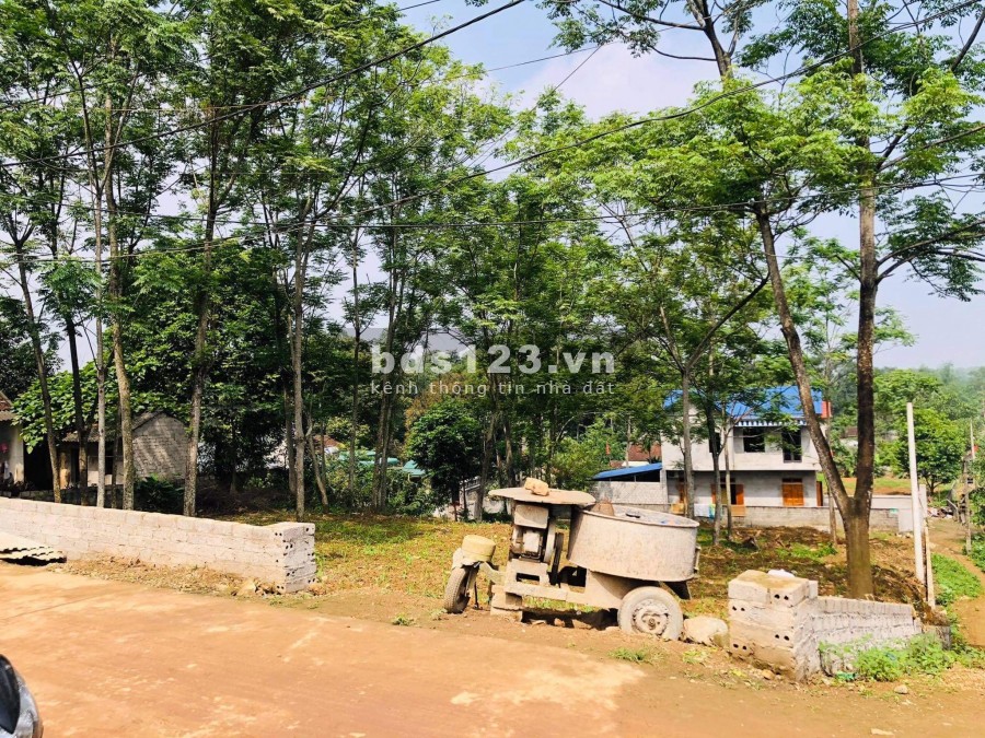 BÁN ĐẤT LÔ GÓC ĐẬP MIỄU NAM PHƯƠNG TIẾN CHƯƠNG MỸ GIÁ LỢN CHẾT CHỈ 2,7TR/M2, XUNG QUANH ĐANG BÁN 3TR