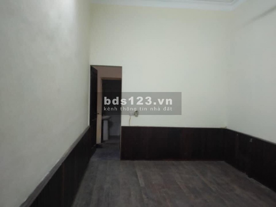 BÁN NHÀ LÊ TRỌNG TẤN HÀ ĐÔNG LÔ GÓC Ô TÔ ĐỖ HAI MẶT THOÁNG GẦN PHỐ CHỈ 4.45 TỶ