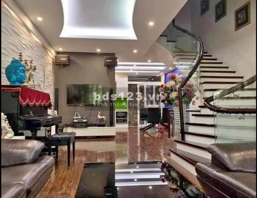 Bán Nhà Mặt Phố Lạc Long Quân 85m Vỉa Hè Khủng chỉ 27 tỷ