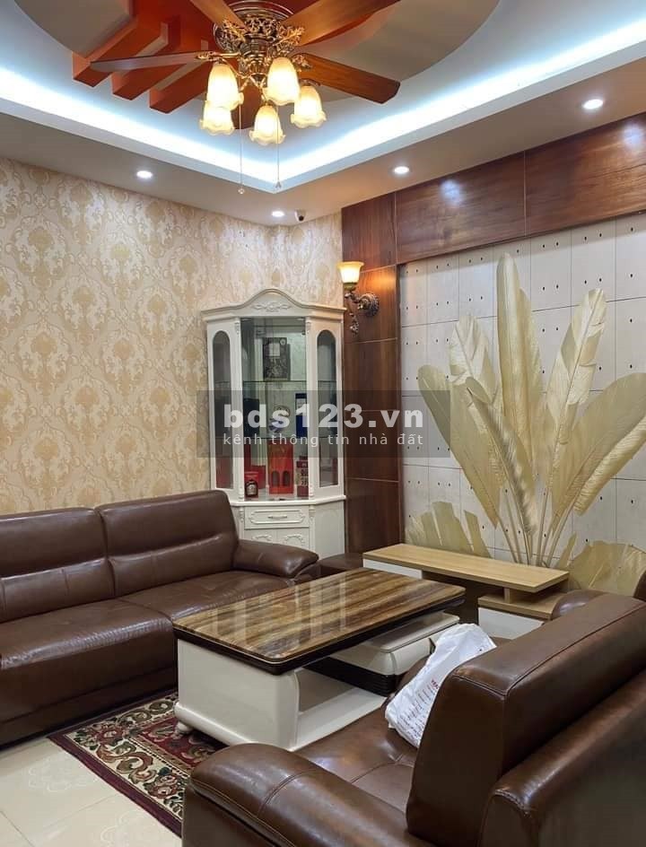 Bán nhà Siêu Phẩm Long Biên-Đức Giang 40m2*5T Nhà đẹp-Gần phố-Ở Ngay