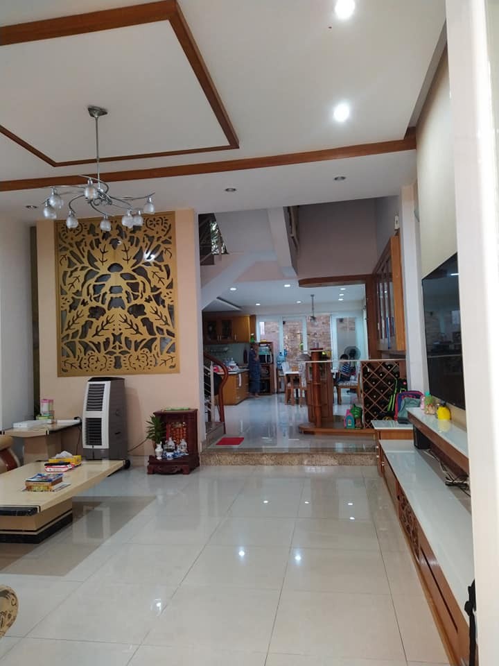 Bán Nhà Xẹt 1 Nhất Chi Mai Tân Bình Ngang 5.8m Dài 22m Có Garage Ôtô