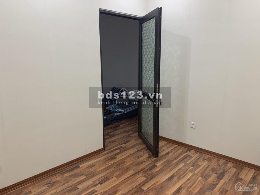 Nhà khu chợ Vĩnh Phúc, Ba Đình, đẹp miễn chê. 60m tân cổ điển, 5,6 tỉ