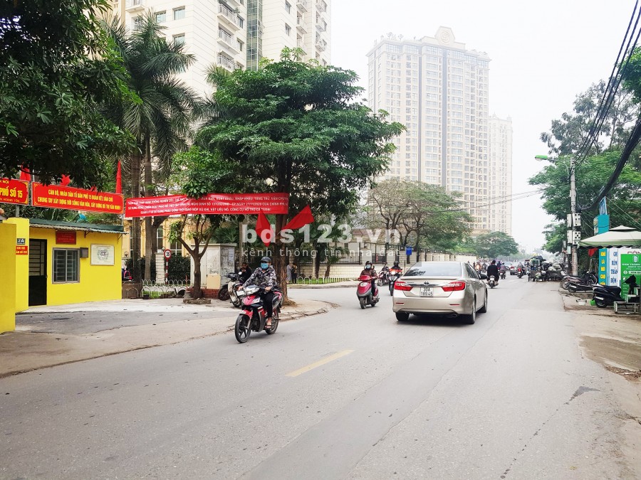 PHỐ NGUYỄN HOÀNG TÔN, KINH DOANH ĐỈNH, 120M, MT 4, GIÁ 27 TỶ