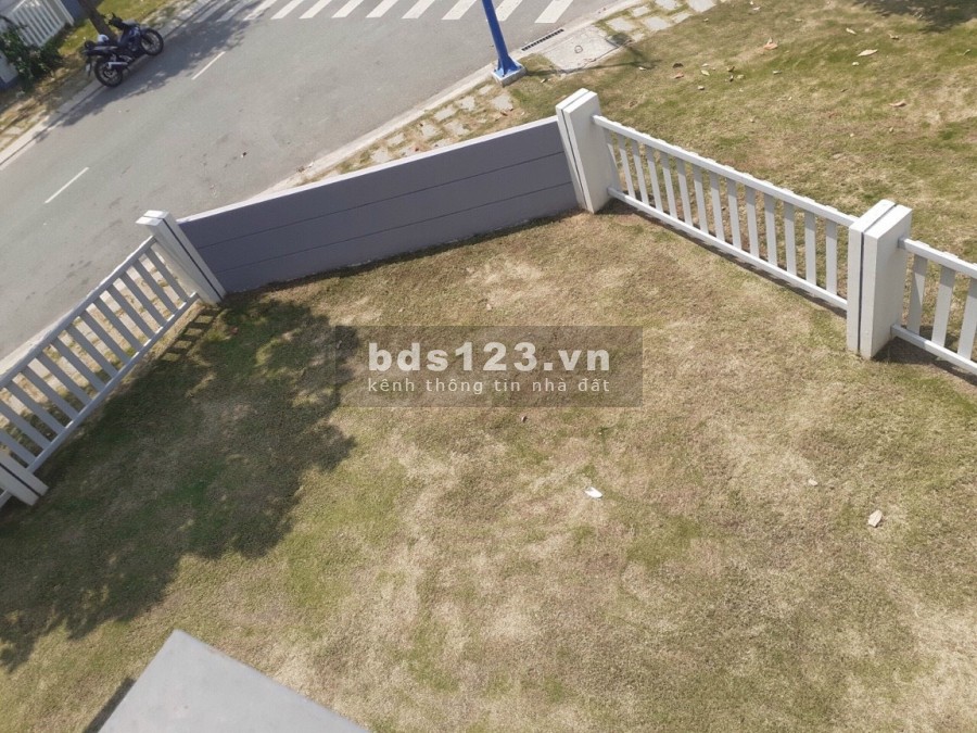 Chuyển nhượng BT căn góc KDC Rosita Khang Điền DT: 236m2 Giá 9.5 tỷ