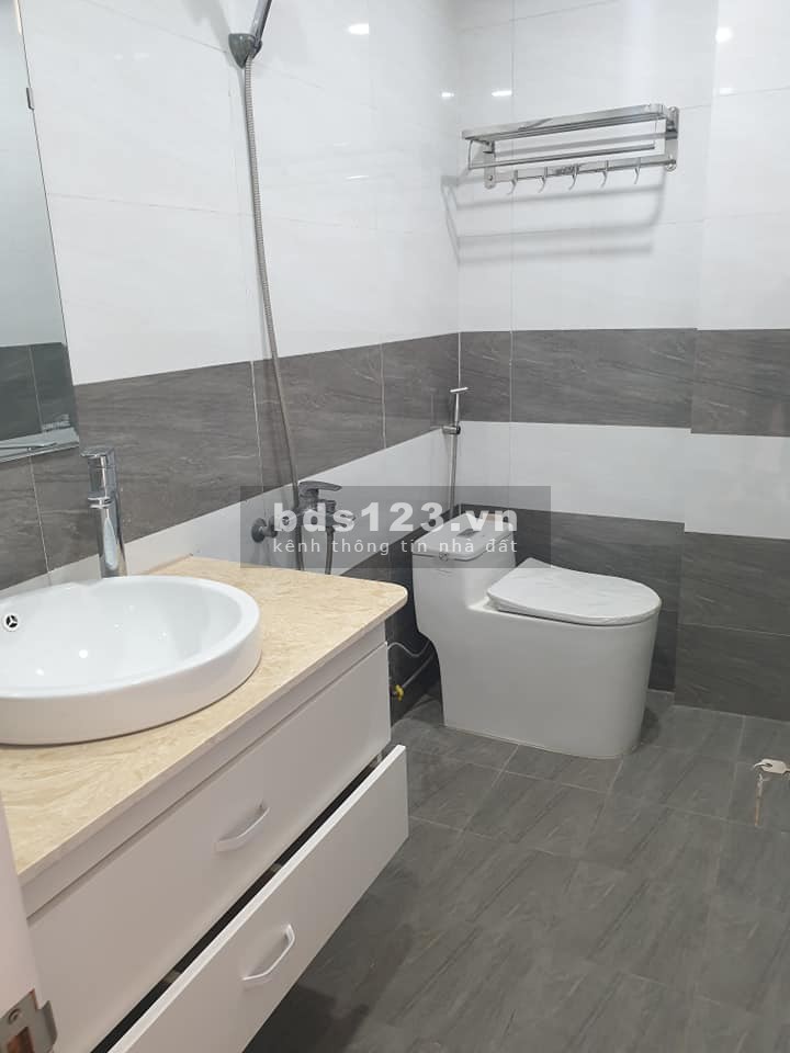 Bán nhà Minh Khai 51m2, 4 tầng, MT rộng, giá chỉ 3.75 tỷ.