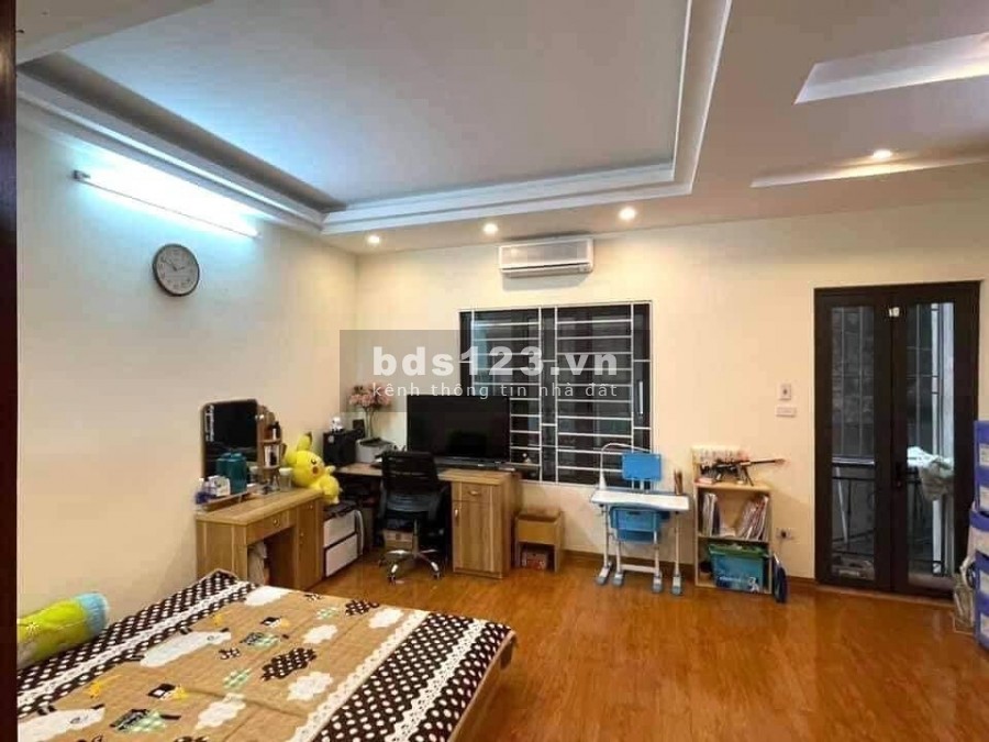 GẤP! Bán nhà HXH - Hoàng Hoa Thám - Bình Thạnh - 84m2 giá chỉ 9,6 tỷ TL.