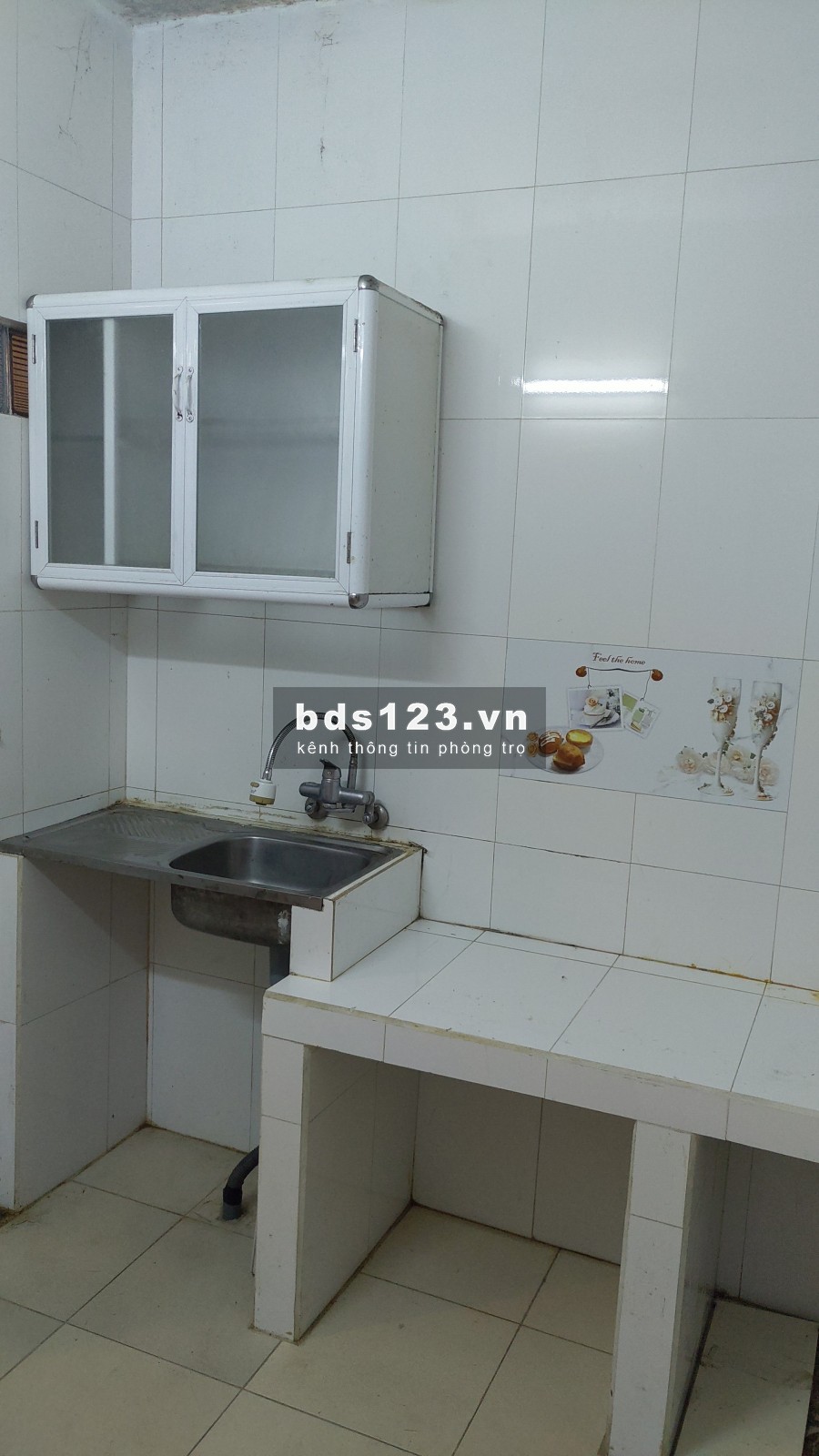 PHÒNG TRỌ KHÉP KÍN VỊ TRÍ ĐẸP Ở PHỐ HÀO NAM (CHÍNH CHỦ)