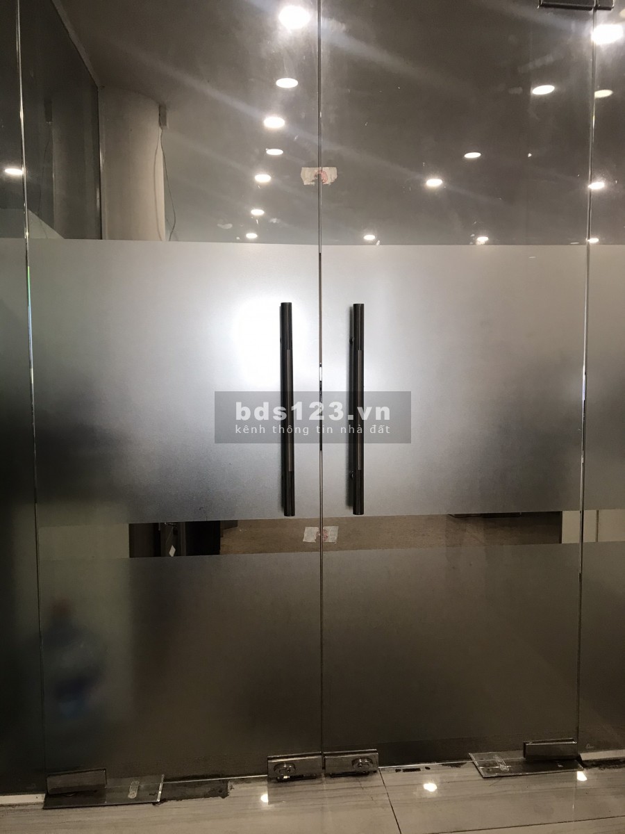 Cho thuê văn phòng 50m2 mặt phố Mai Anh Tuấn. đối diên hồ Hoàng Cầu, Đống Đa.