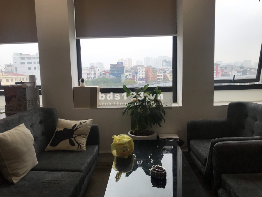 Cho thuê văn phòng 50m2 mặt phố Mai Anh Tuấn. đối diên hồ Hoàng Cầu, Đống Đa.