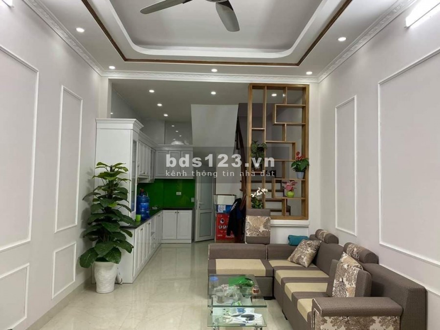 Bán nhà Hồ Tùng Mậu, ở ngay, ngõ thẳng, rộng Ô tô tránh, DT 34m2, giá 3 tỷ