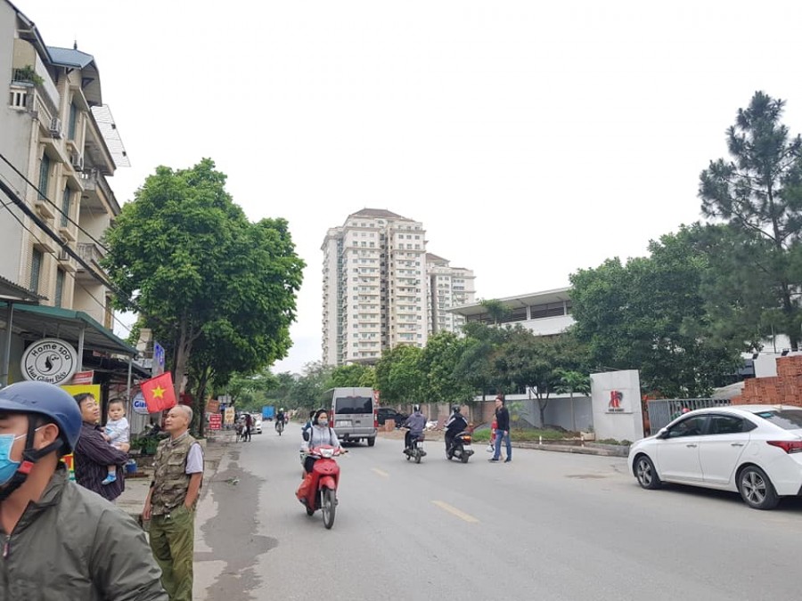Bán nhà mới ở ngay Xuân Đỉnh, Bắc Từ Liêm, MT 3.6m,dt 37m2 , 5T 3tỷ - Ô TÔ ĐỖ CỔNG