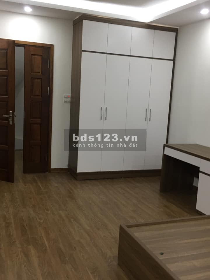 50m ra phố Bạch Mai, nhà 5 tầng 35m2, giá 3,2 tỷ
