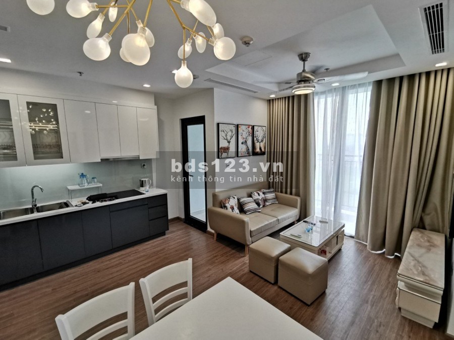 Chính chủ cho thuê căn hộ Vinhomes Green Bay, Mễ Trì, 2 phòng ngủ, DT 70m2 giá 11.5 tr/th (Đồ đẹp)