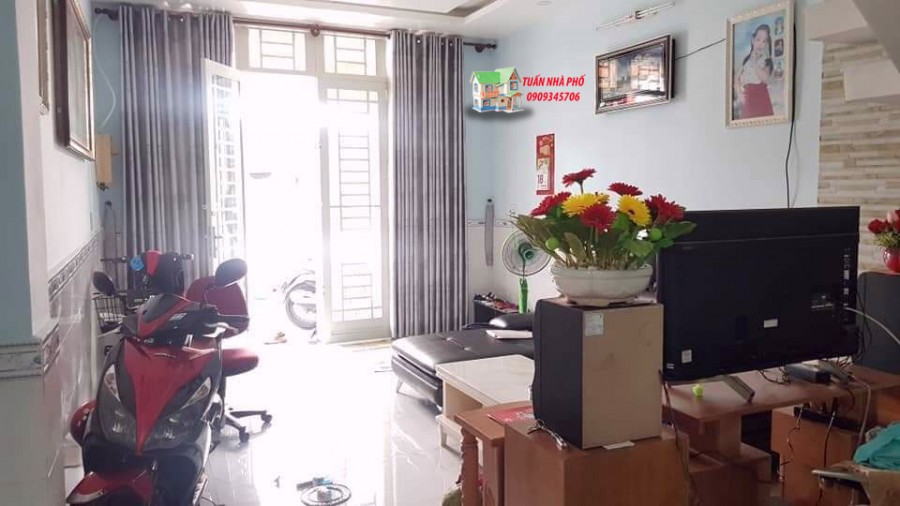 Bán Nhà Hẻm Chợ Trần Văn Quang,Tân Bình,Giá Cực Rẻ,52m2, 3 Tầng , 4 PN