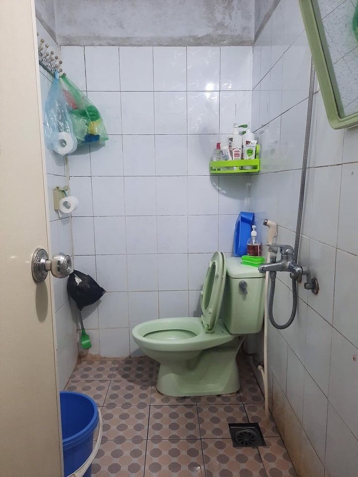 Bán nhà:Đường Bùi Xương Trạch,TX,HN. DT:34m2*3T, MT: 3,5m,Giá 2.8 tỷ.LH: Mr Thanh 0977686830