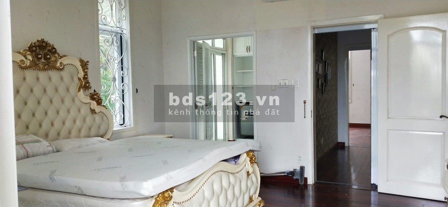 Cho thuê villa Nguyễn Văn Hưởng 10x20m hầm trệt 2 lầu 4P full nội thất