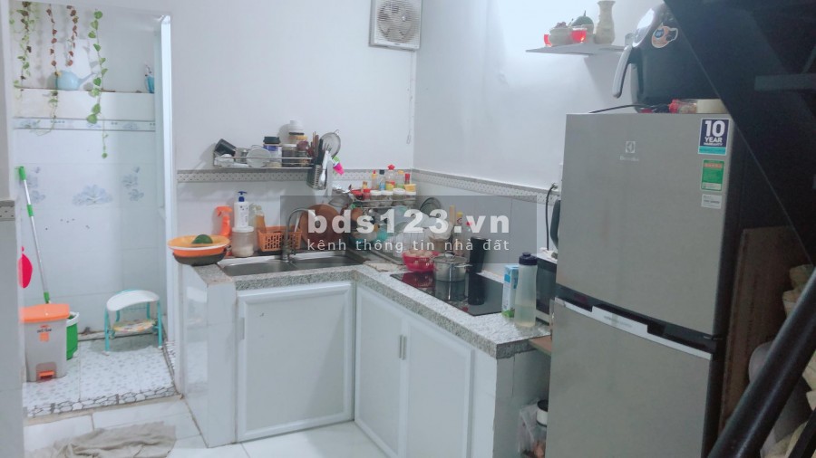 Cần bán nhà đường Nguyễn Thị Nhỏ Quận Tân Bình 30m2 giá rẻ 3 tỷ 2