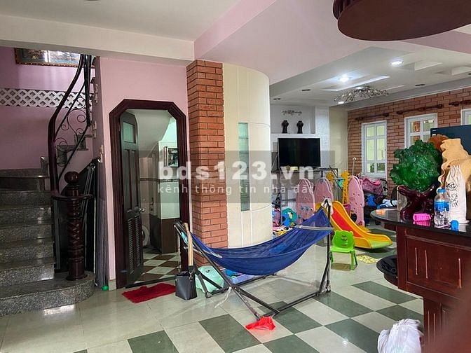Chính chủ cho thuê biệt thự sân vườn, Đường 9, khu Hiệp Bình Chánh, Thủ Đức.