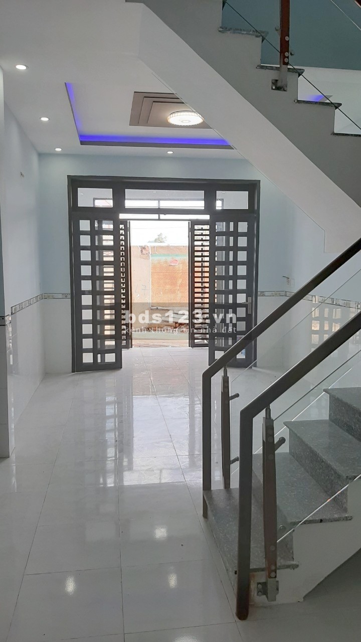 Bán nhà kp4 trảng dài sau trường Hoàng Yến.đien nước máy Quốc gia, nhà 3pn,2wc.