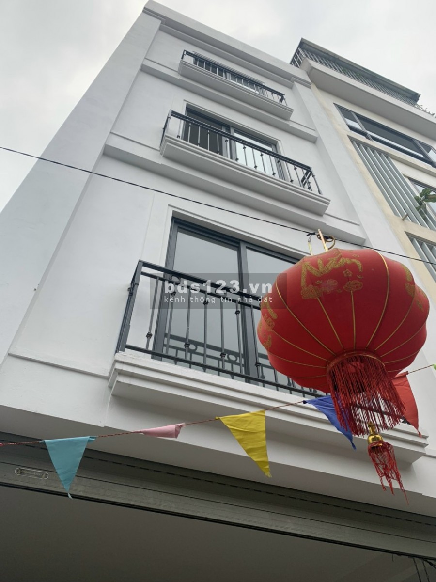 Bán nhà Hà Đông, ngõ oto, gần bến xe