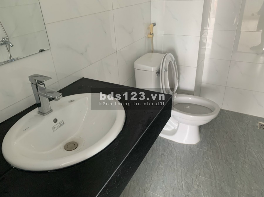 Bán nhà Hà Đông, ngõ oto, gần bến xe