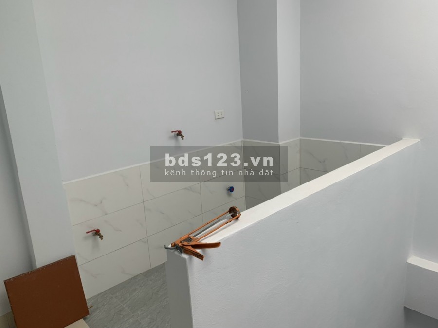 Bán nhà Hà Đông, ngõ oto, gần bến xe