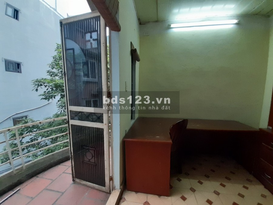 Cho thuê nhà 2 tầng ở Lĩnh Nam