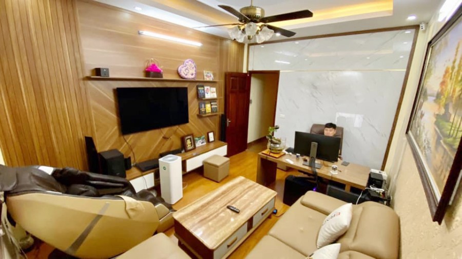 Bán nhà phố Khương Đình 55m2, Ô tô, Thang máy, gần phố, kinh doanh nhỉnh 8 tỷ