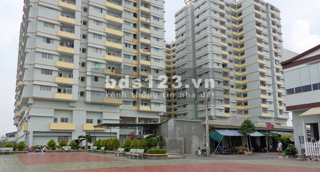 Cần bán gấp căn hộ Khu B Lê Thành Q.Bình Tân, Dt : 74 m2, 2PN, Giá : 1.630 tỉ/căn,