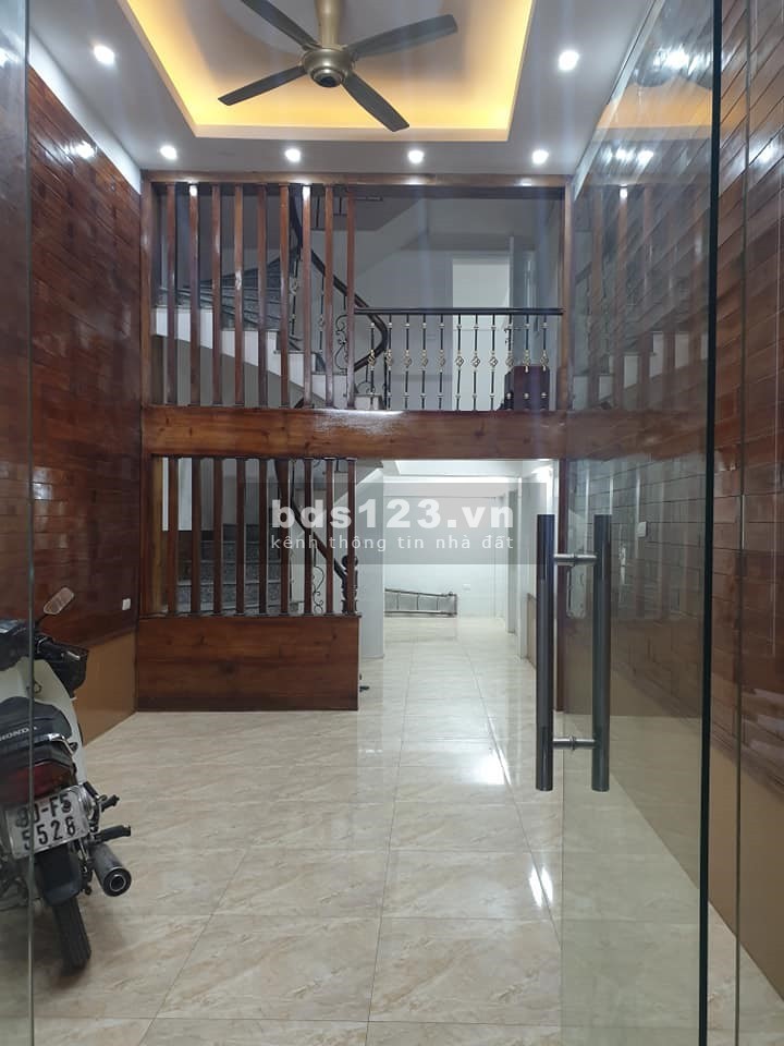 Bán nhà Minh Khai 51m2, 4 tầng, MT rộng, giá chỉ 3.75 tỷ.