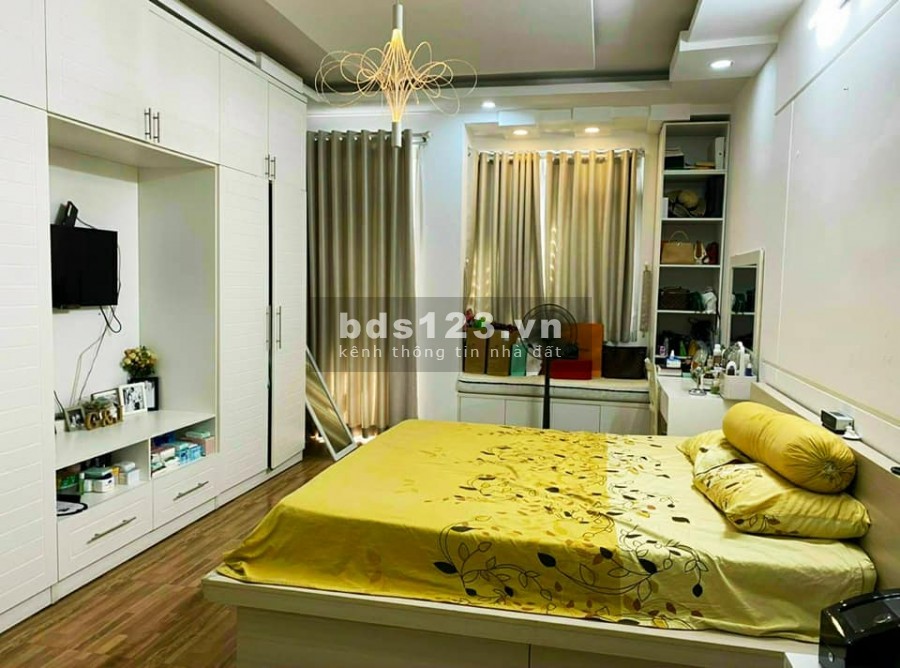 [6.9 Tỷ TL] Bán nhà HXT quay đầu 4T Phan Đăng Lưu Phường 1 Phú Nhuận 4.2x10m 4PN, 3WC
