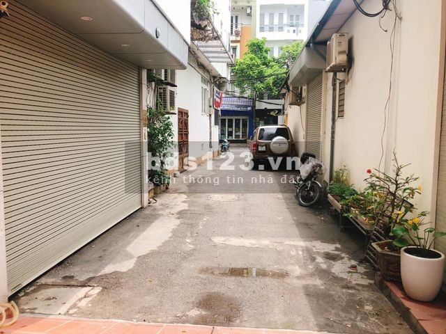 PHÂN LÔ OTO TRÁNH thoáng trước sau,vài bước chân ra khai sơn city.74m x4 tầng.