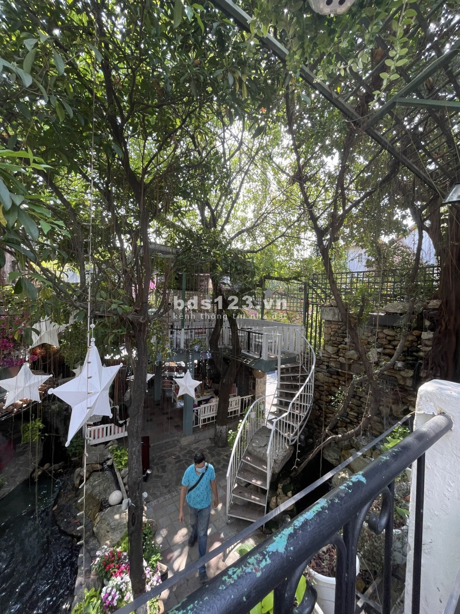 Cho thuê Biệt thự ngay đường Hòa Hưng, Quận 10 (23x20m)
