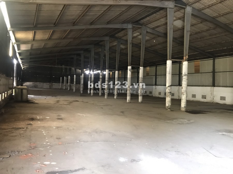 Cho thuê kho, nhà xưởng 1800m2 và 1200m2 khu vực Linh Trung Quận Thủ Đức.