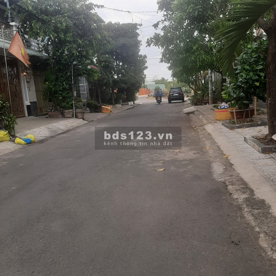 Nhà 3 lầu góc 2mt (5.5*18) ngay KDC Vĩnh Lộc Bình Tân
