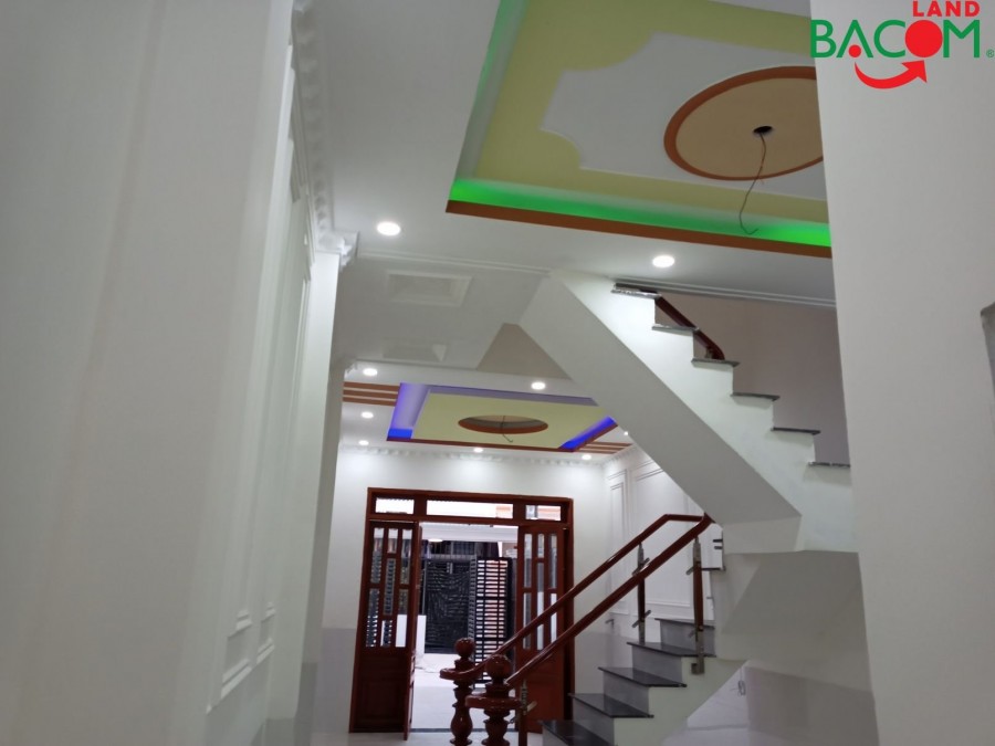 Nhà 1T1L KDC Tân Phong, gần chợ Bà Thức, đối diện cây xăng 26. Giá 2,6 tỷ