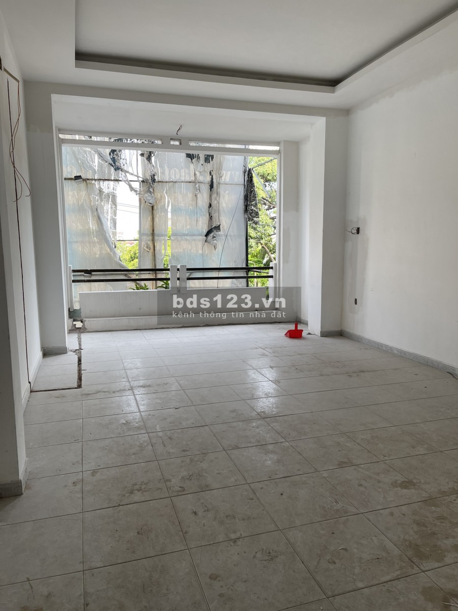 CHDV Xuân Hồng, Trệt 4 lầu, sau cải tạo full 9 phòng, chốt 30tr/th.