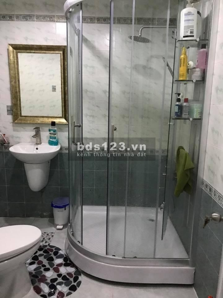 Cần bán gấp nhà phường 13 Quận 6