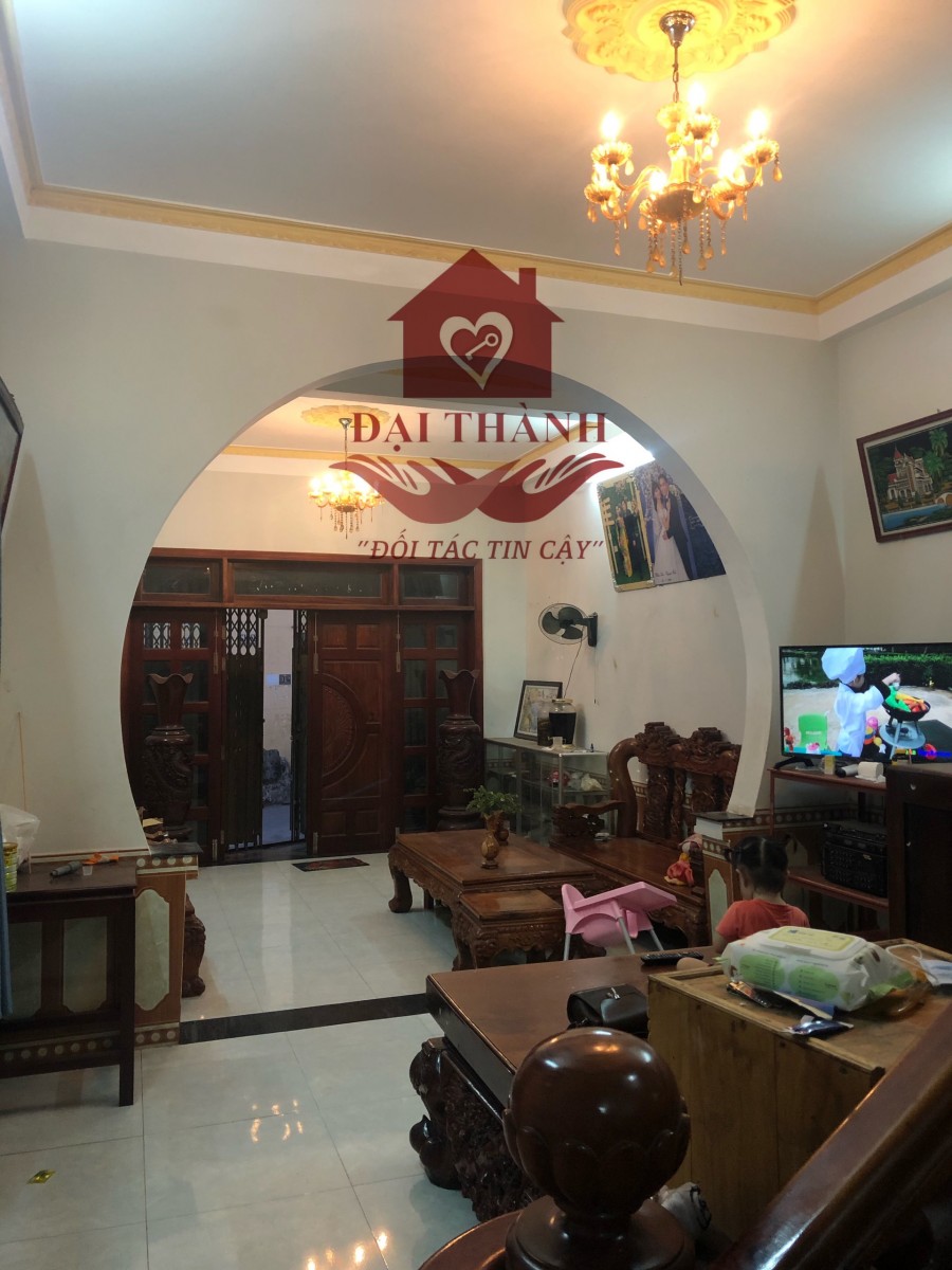 Nhà 2,5 tấm đẹp p.An Bình cách Bồn nước 500m chỉ hơn 6 tỷ