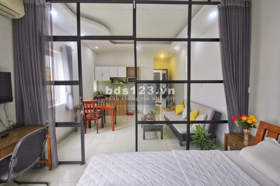 Căn hộ Thảo Điền Q2 ban công 1PN 40m2 full đồ.