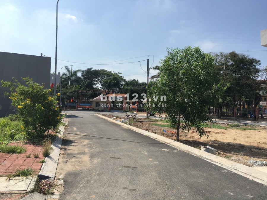 Chính chủ cần bán gấp lô đất gần ngã tư xoài đôi sổ hồng sang tên 90m2 giá chỉ 1 tỷ 485