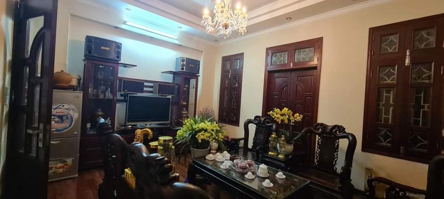 BÁN NHÀ LẠC LONG QUÂN GARA ĐỂ 4 Ô TÔ KD ĐỈNH 50M x 5 TẦNG, MT 5,6M. GIÁ 9.5 TỶ