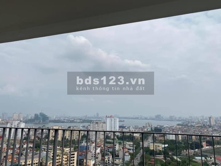 GIA ĐÌNH NHẤT TRÍ BÁN CĂN GÓC 3N/118M2 KOSMO TÂY HỒ FULL ĐỒ VS GIÁ 4.9 TỶ VIEW HỒ TÂY