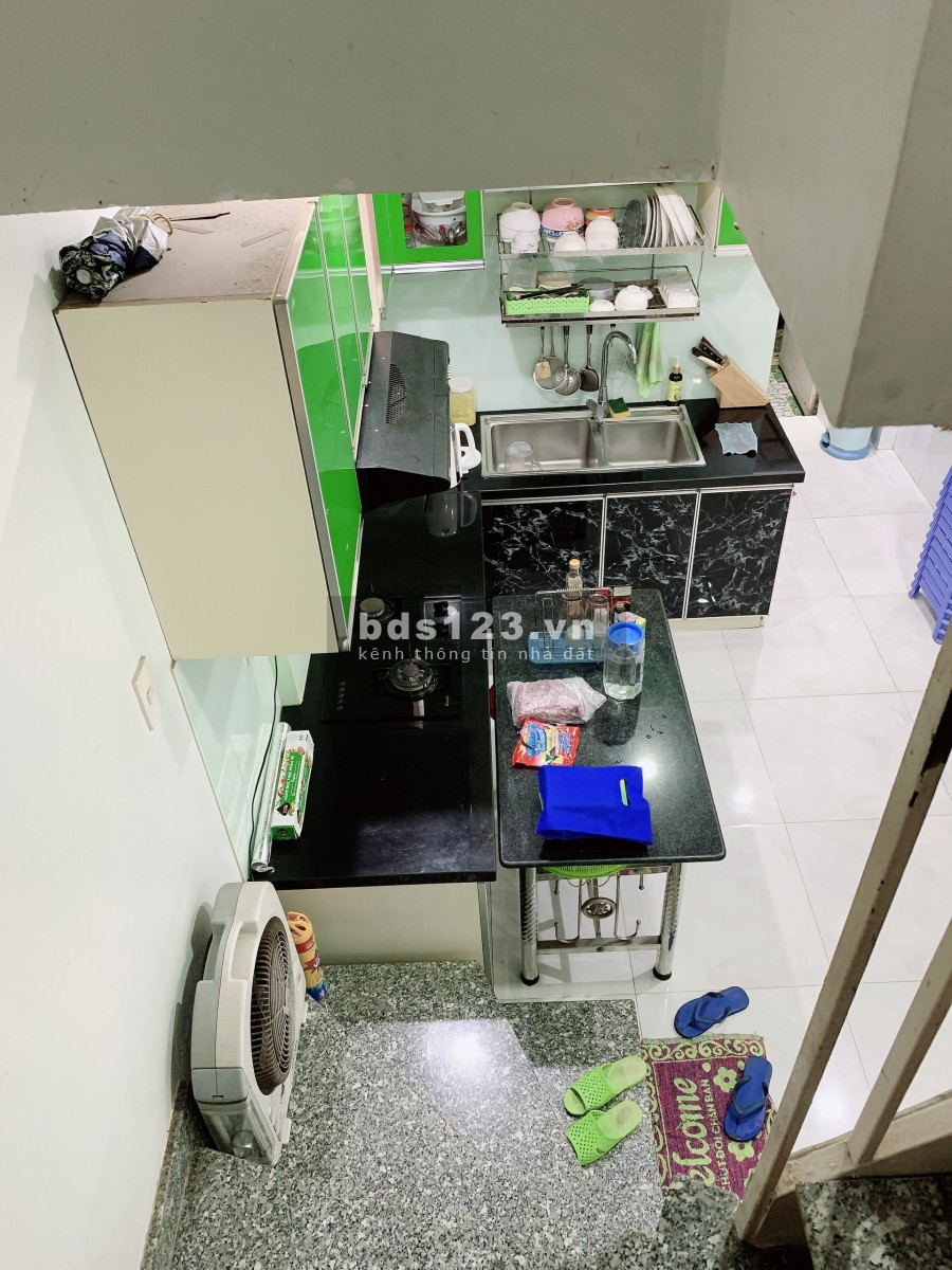 Cho thuê NNC Mặt tiền Châu Thới, P.15, Q.10. 17triệu.