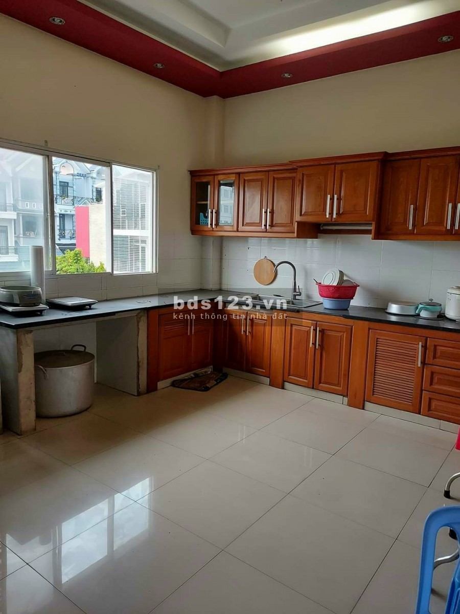 Nhà HT29, Q12 135M 5.5x24.5 4 Tầng 5.35 Tỷ