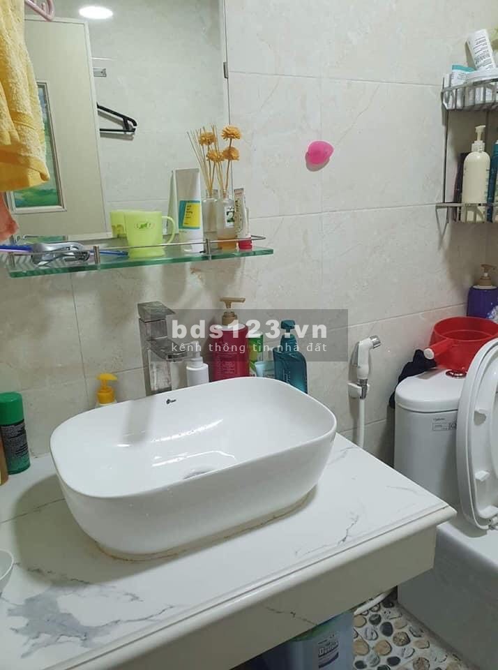 Bán gấp nhà Hoàng Như Tiếp, Về ở ngay, nhà 42m2 x 4Tầng giá chỉ tử 3.6 tỷ.